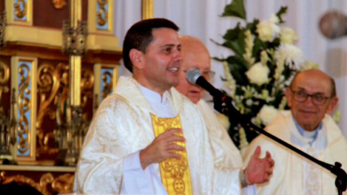 IMG-20240809-WA0006 Padre Ariel Suárez