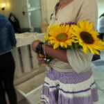 17.-Los girasoles primaron, sobre todo los dedicados a la virgen patrona de los cubanos. Foto. AMD